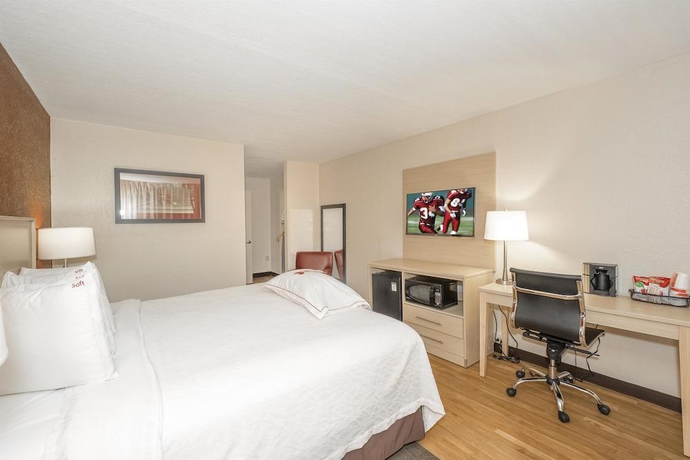 Days Inn By Wyndham Neptune Beach Jacksonville Beach Bagian luar foto